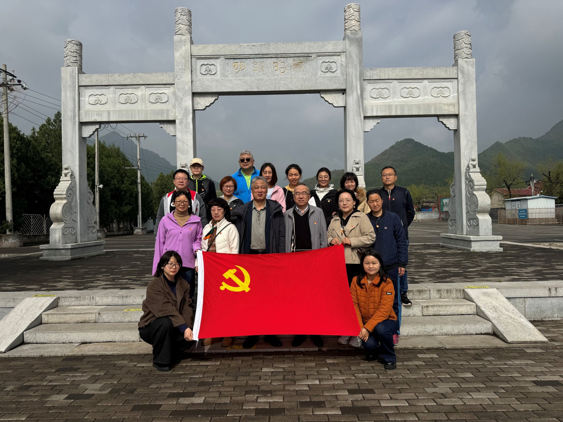 公开信息按发布时间滚动